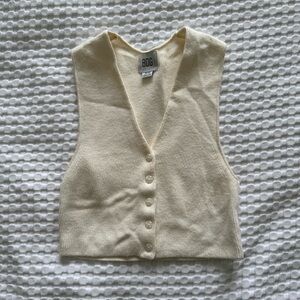 BDG Cropped Cream Knit Vest
